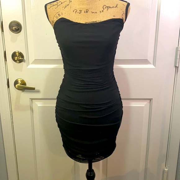 Day & Night Dresses & Skirts - Day&Night strapless black dress